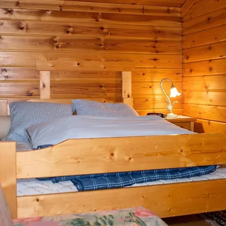 Cosy A Avec Vue Sur La Montagne Chalet